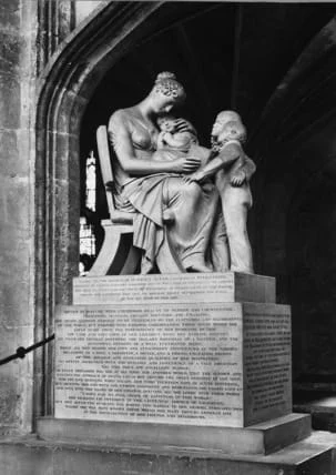 Statue of mother and her children